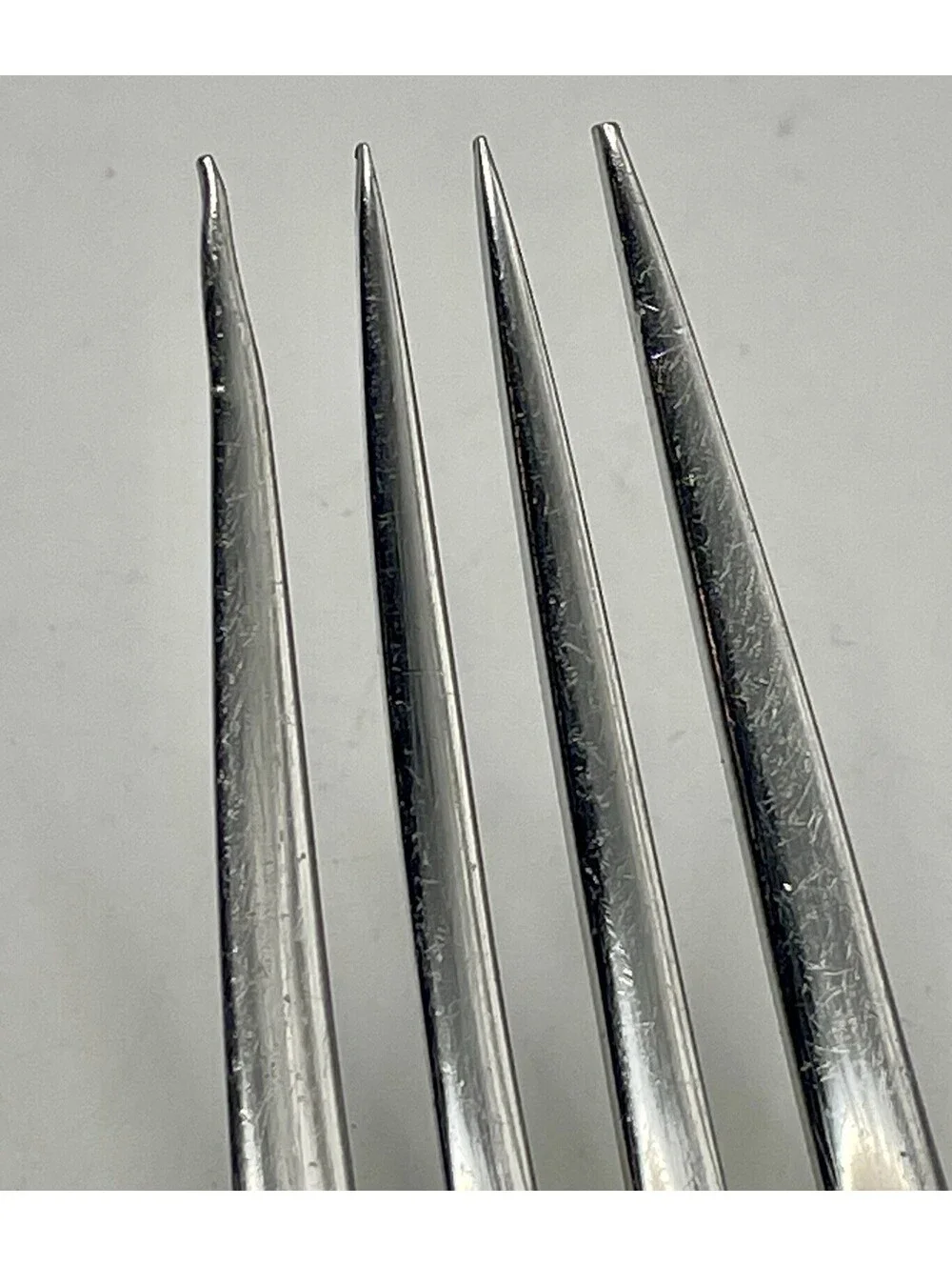 1- Oneida USA CAPELLO Stainless Dinner Fork ~ 7.5”